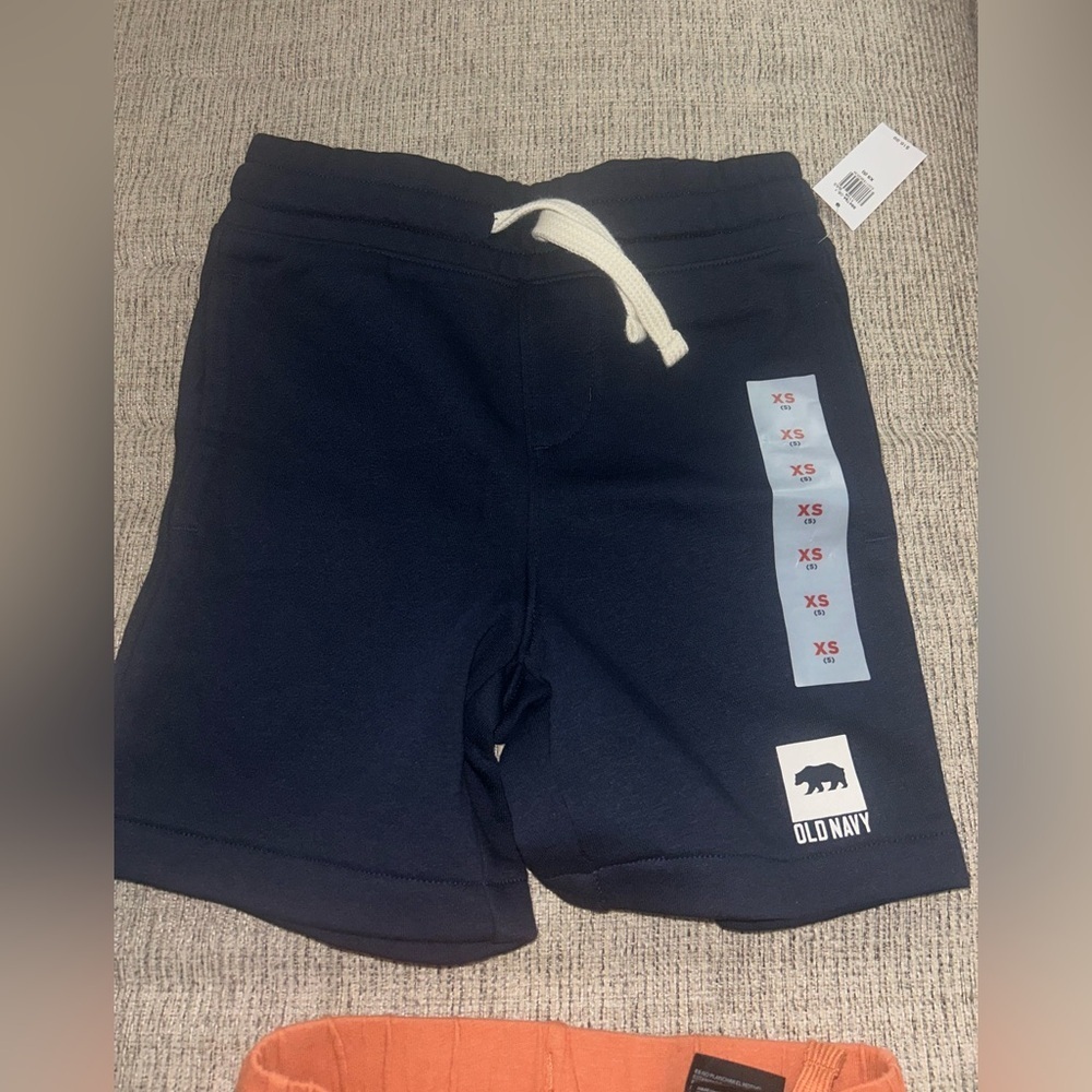 Lot of 3 pairs of shorts for boys size 4/5 - Picture 6 of 7